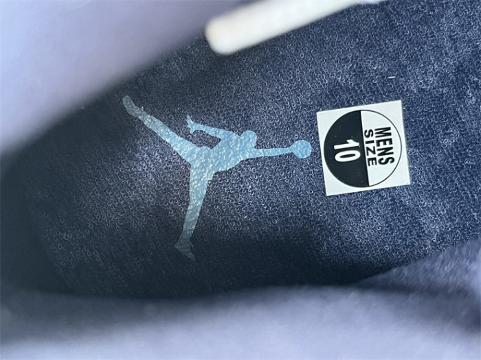 Air Jordan 11 “UNC”