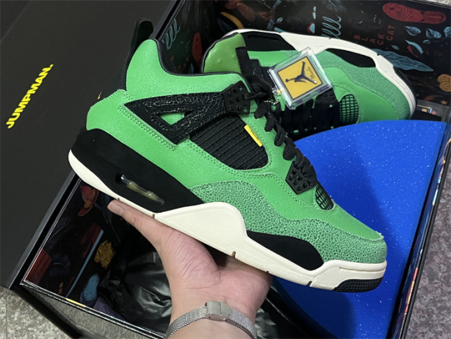 Air Jordan 4 “Manila”