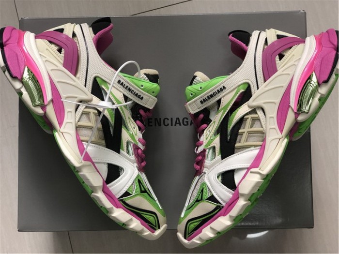 B 17FW Tripe-S High End Sneaker-125