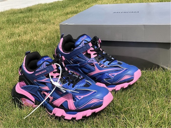 B 17FW Tripe-S High End Sneaker-179