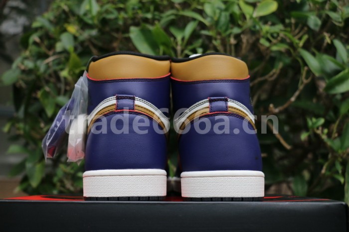 Authentic Nike SB x Air Jordan 1 Lakers