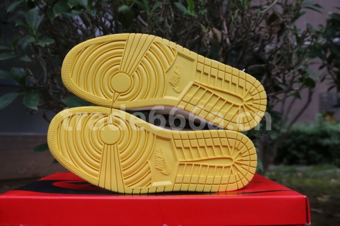 Authentic Maison Chateau Rouge x Air Jordan 1 High Mid