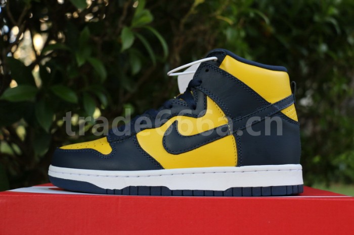 Authentic Nike Dunk High “Michigan”