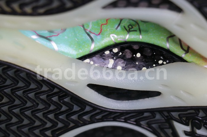 Authentic Nike Air Foamposite One “Green Strike”