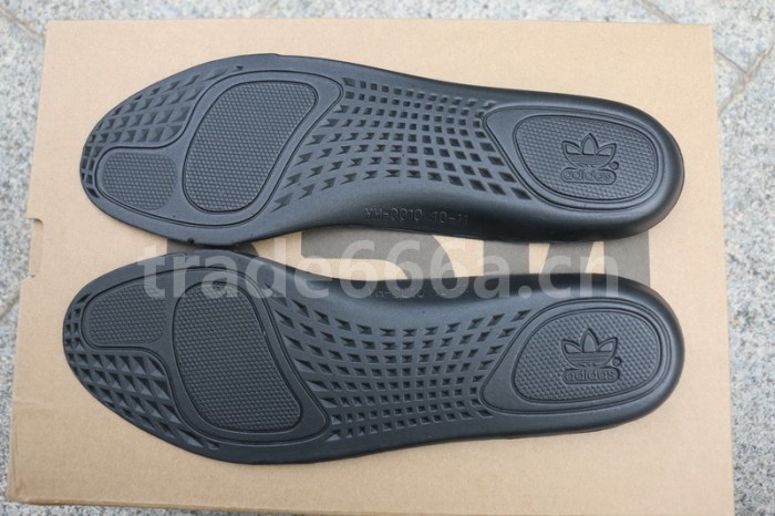 Authentic Yeezy Boost 350 V2 “Carbon”