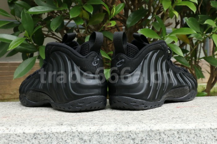 Authentic Nike Air Foamposite One “Anthracite”