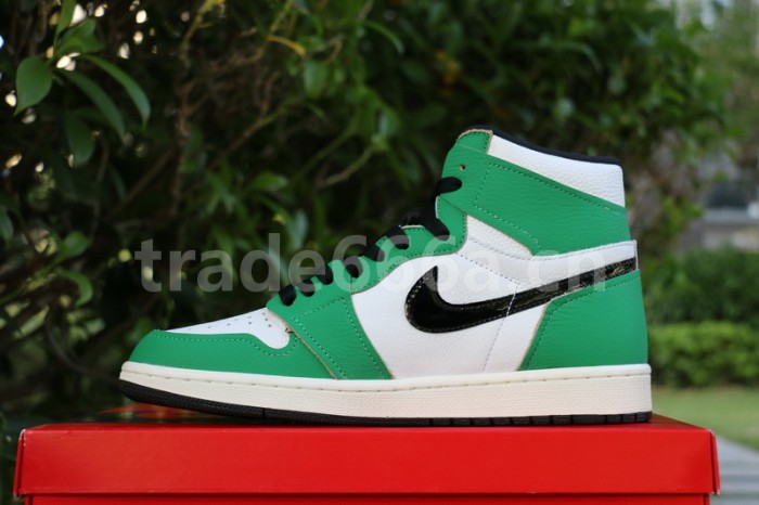 Authentic Air Jordan 1 High OG WMNS “Lucky Green”