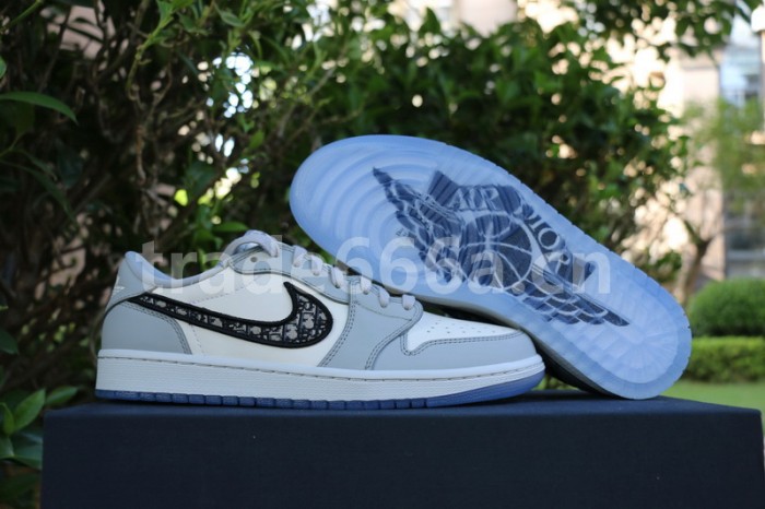 Authentic Dior x Ai Jordan 1 Low Top (with dior boxes)
