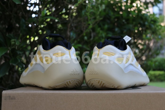 Authentic Yeezy 700 V3 “Srphym”