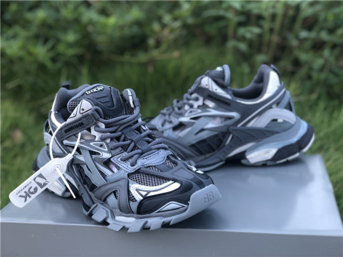 B 17FW Tripe-S High End Sneaker-096