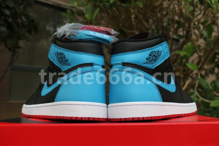 Authentic Air Jordan 1 WMNS “UNC To Chicago”