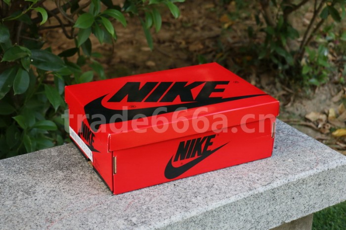 Authentic Air Jordan 1 High OG WMNS “Lucky Green”