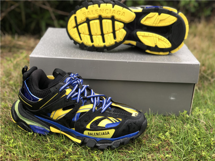 B 17FW Tripe-S High End Sneaker-120