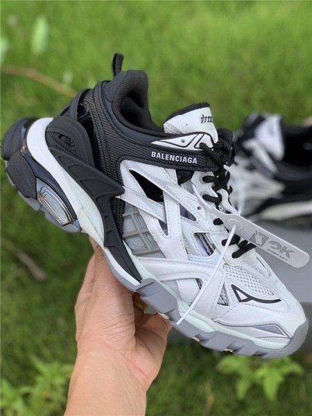 B 17FW Tripe-S High End Sneaker-168