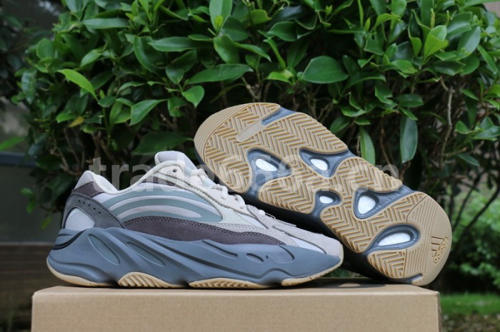 Authentic Yeezy 700 Boost Tephra