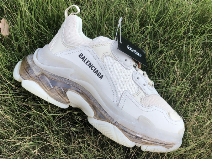 B 17FW Tripe-S High End Sneaker-105