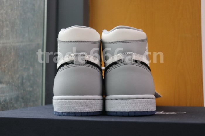 Authentic Dior x Ai Jordan 1 High Top （with dior boxes）