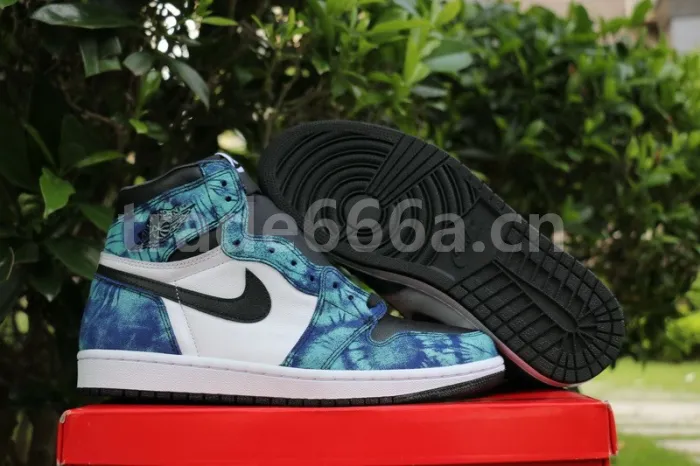 Authentic Air Jordan 1 Retro High OG “Tie Dye”