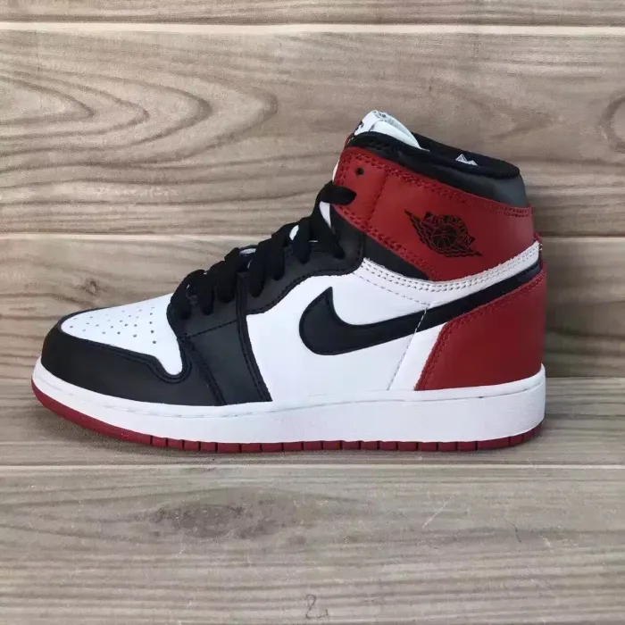 Air Jordan 1 OG High “Black Toe”2016 GS