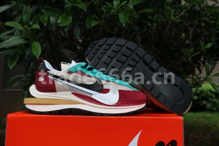 Authentic Sacai x Nike Pegasus VaporFly SP Villain Red