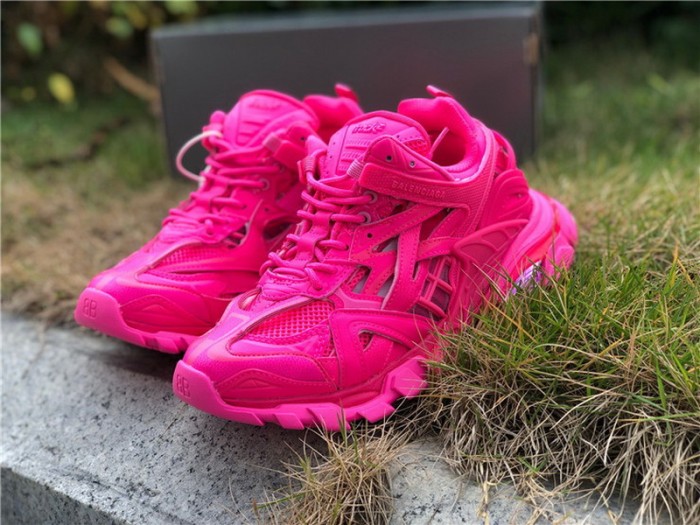 B 17FW Tripe-S High End Sneaker-131