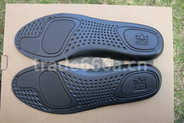 Authentic Yeezy Boost 350 V2 “Cinder”