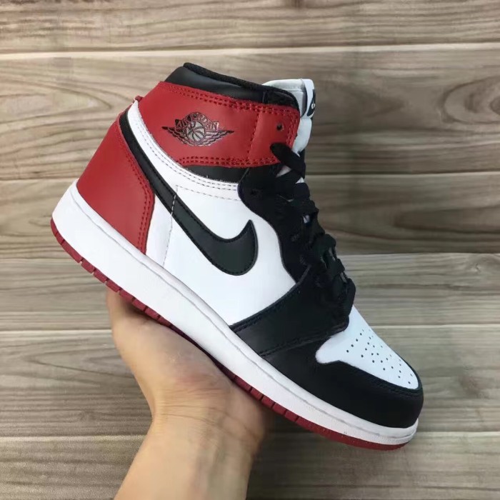 Air Jordan 1 OG High “Black Toe”2016 GS