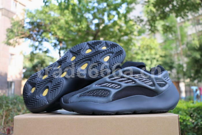 Authentic Yeezy 700 V3 “Alvah”