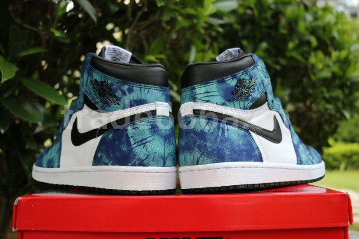 Authentic Air Jordan 1 Retro High OG “Tie Dye”