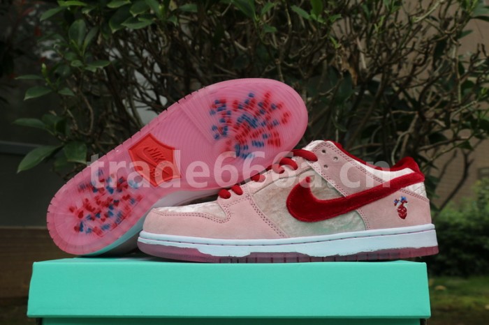 Authentic StrangeLove x Nike SB Dunk Low SB GS