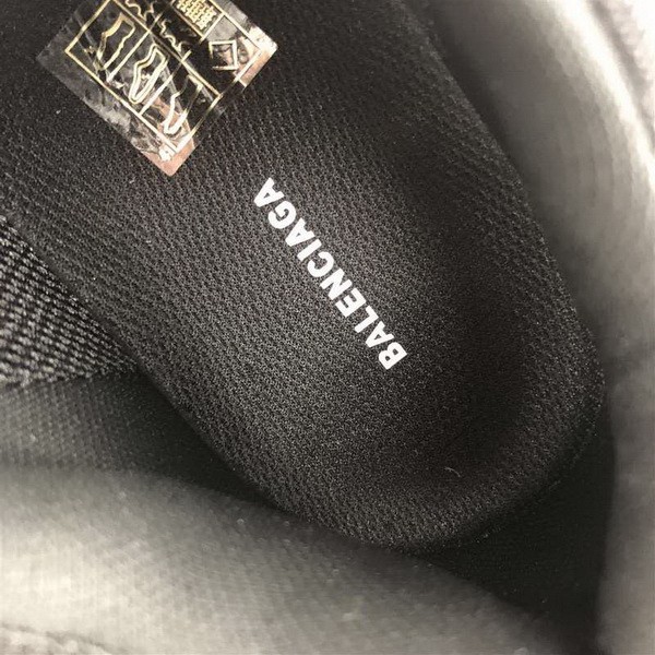 B 17FW Tripe-S High End Sneaker-063