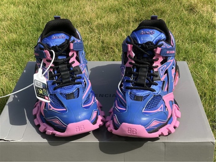 B 17FW Tripe-S High End Sneaker-179