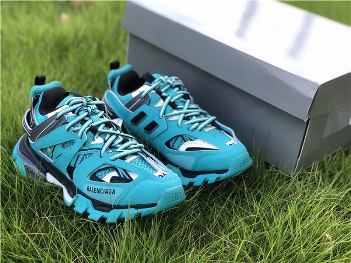 B 17FW Tripe-S High End Sneaker-146