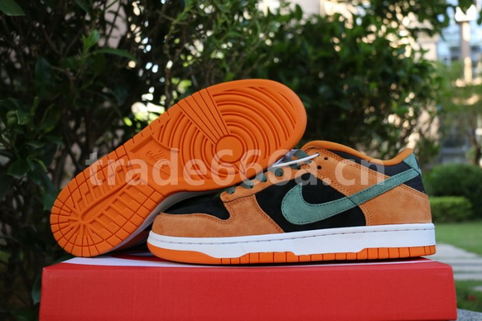 Authentic Nike Dunk Low SP “Ceramic” Women size