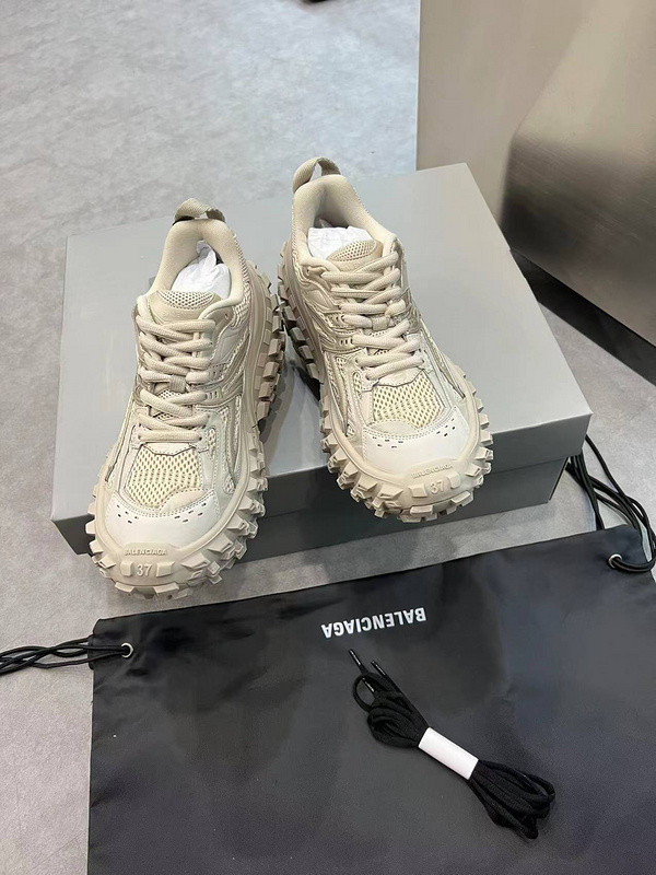 B 17FW Tripe-S High End Sneaker-293