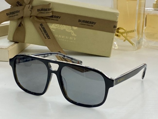 Burberry Sunglasses AAAA-760