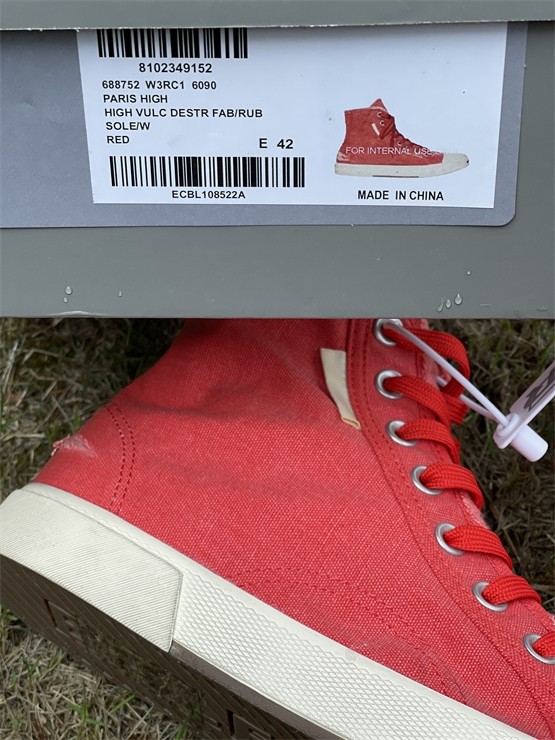 B 17FW Tripe-S High End Sneaker-282