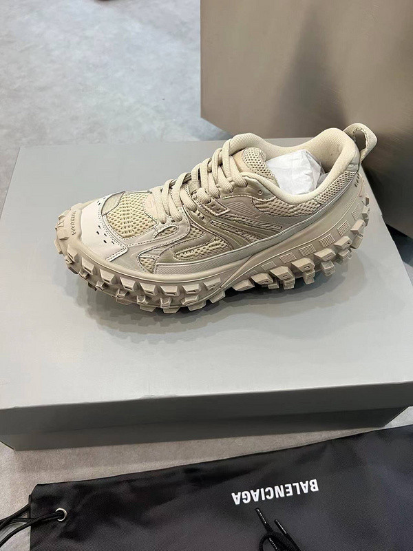 B 17FW Tripe-S High End Sneaker-293