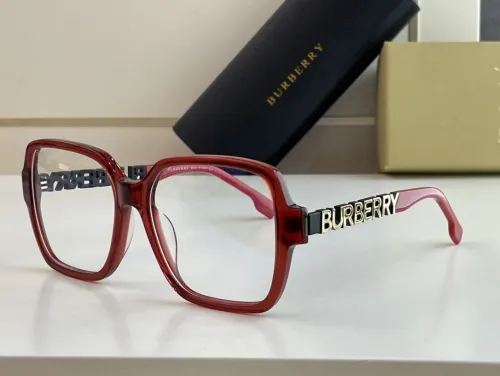 Burberry Sunglasses AAAA-642