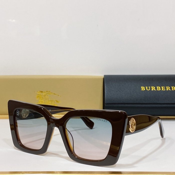 Burberry Sunglasses AAAA-667