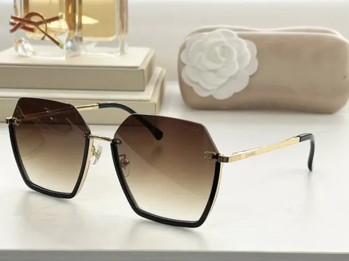 CHNL Sunglasses AAAA-560