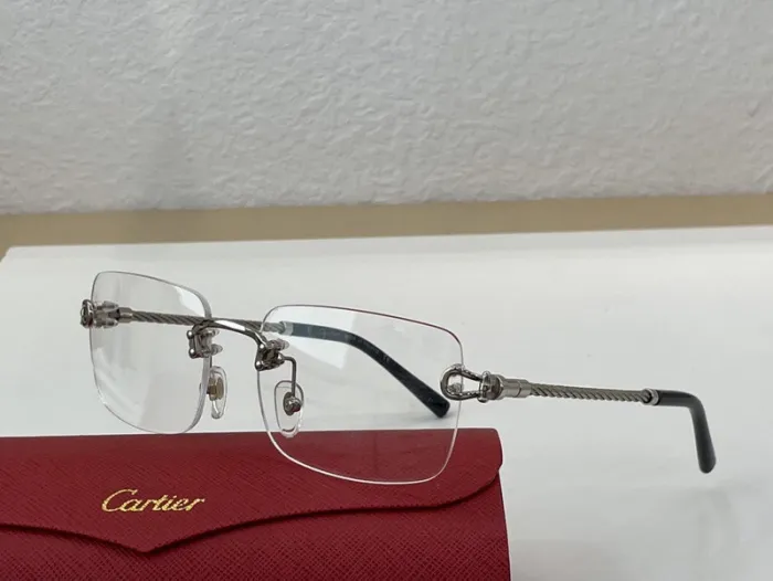 Cartier Sunglasses AAAA-690