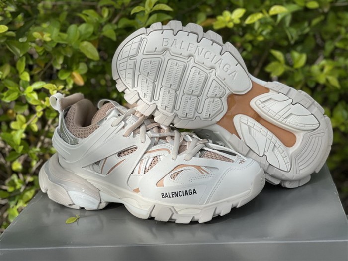 B 17FW Tripe-S High End Sneaker-225