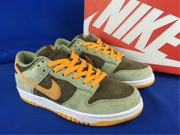 Authentic Nike Dunk Low SE “Dusty Olive”