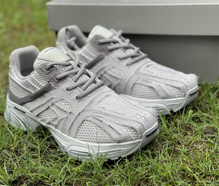 B 17FW Tripe-S High End Sneaker-287