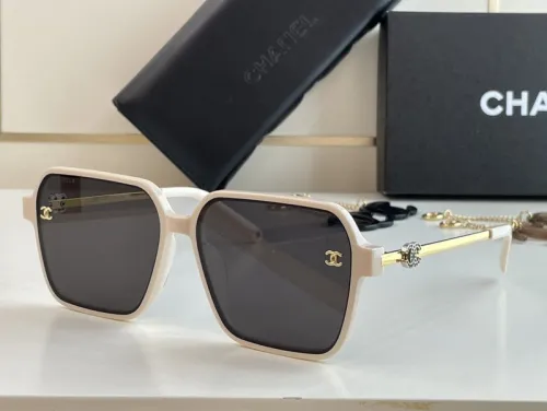 CHNL Sunglasses AAAA-741