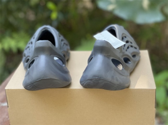 Authentic Yeezy Foam runner Onyx