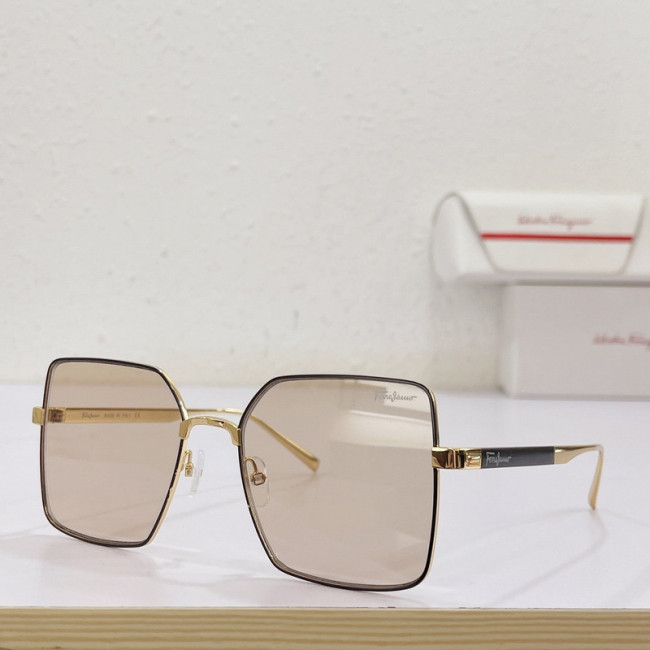 Ferragamo Sunglasses AAAA-422