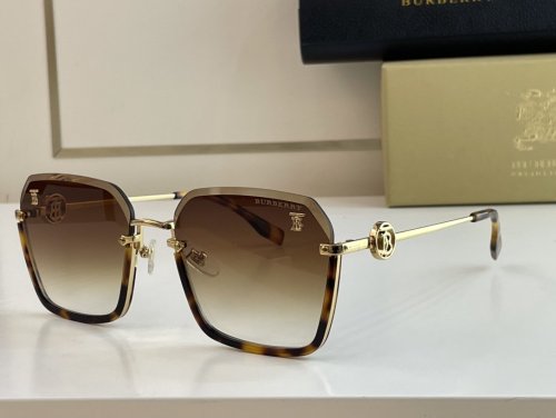 Burberry Sunglasses AAAA-633