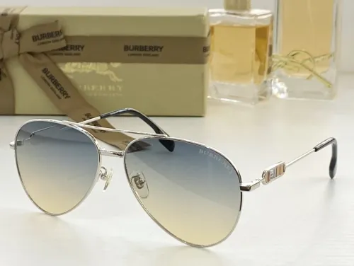 Burberry Sunglasses AAAA-690